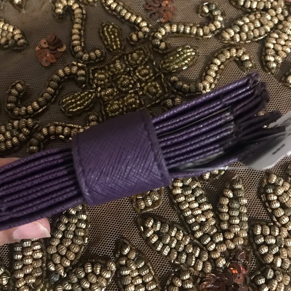 Cards holder by Danier - Picture 2 of 3